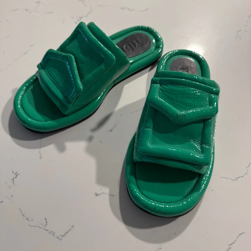 Tibi Beryen Naplack Sandal/ Slides, Sz 37 - Picture 5 of 8